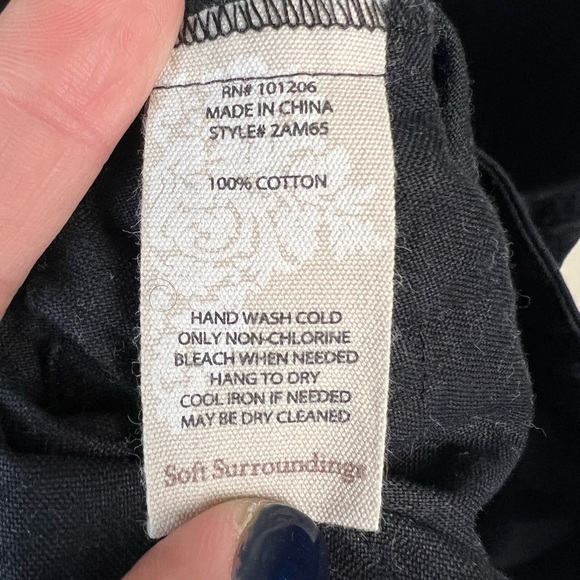 Soft Surroundings Black Popover Top, Small - Picture 4 of 6